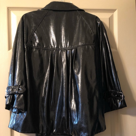 Jacket - Picture 2 of 3
